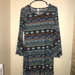 Flare sleeve tribal print dress